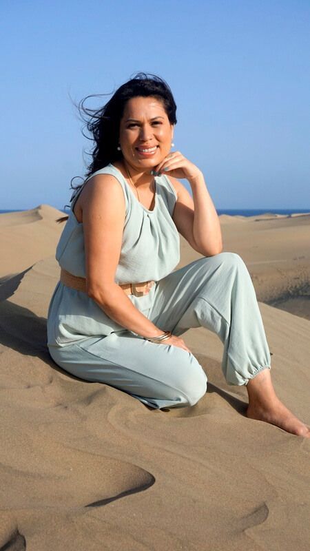 Paula Reynel Mentora y Astro-Coach